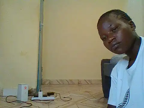 prettychic5 online show from March 8, 9:02 am