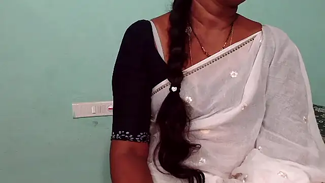 shrutitelugu69 online show from February 3, 1:27 pm