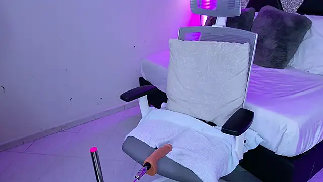 blonde cat15 online show from November 9, 1:00 am