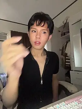 Plaxtique online show from December 23, 5:44 am