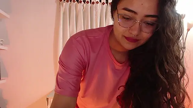  Kim  M online show from March 5, 2:24 pm