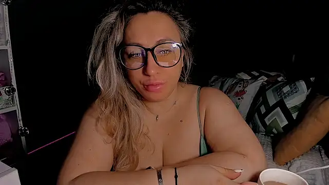 CumOnMy Tits online show from February 12, 2:13 am