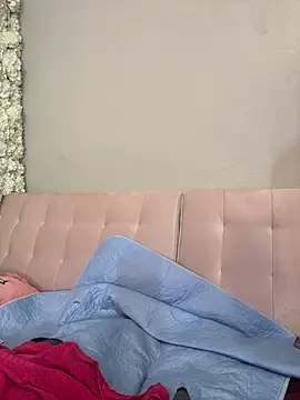 mismialove online show from January 16, 12:45 pm