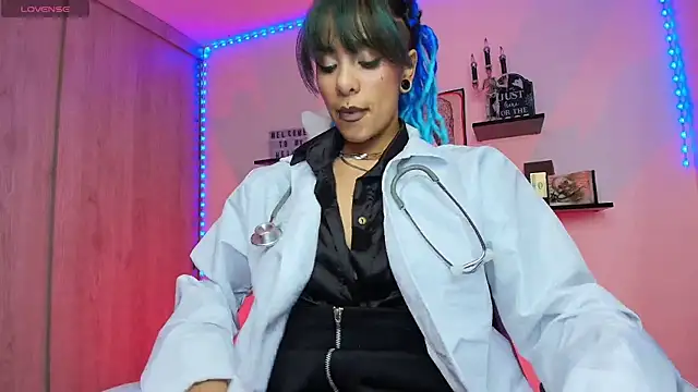 Snapshot of luci_fer_devil chatting on October 3, 5:18 pm luci fer devil online show from October 3, 5:18 pm